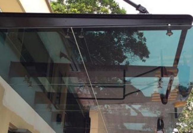 Các loại phim thường dùng để dán kính cường lực
